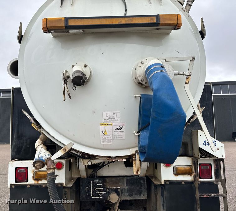 image for item MQ9503 2002 Sterling LT7501  sewer jetter truck