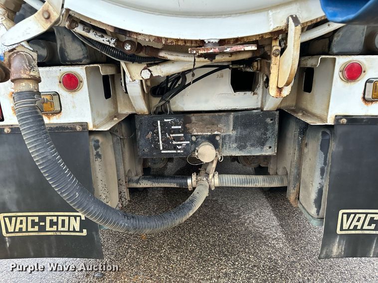 image for item MQ9503 2002 Sterling LT7501  sewer jetter truck