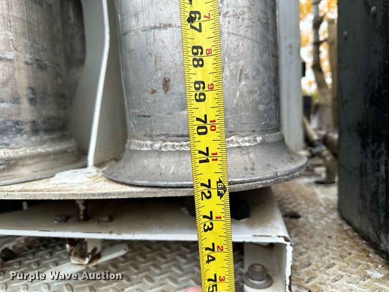 image for item MQ9503 2002 Sterling LT7501  sewer jetter truck