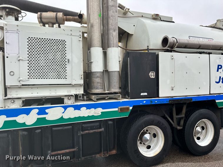 image for item MQ9503 2002 Sterling LT7501  sewer jetter truck