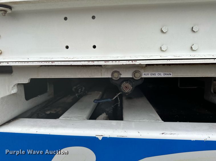 image for item MQ9503 2002 Sterling LT7501  sewer jetter truck