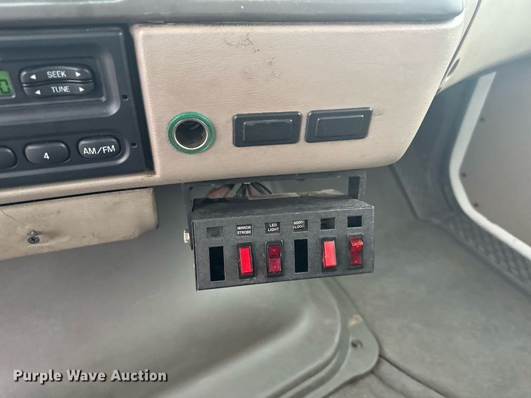 image for item MQ9503 2002 Sterling LT7501  sewer jetter truck