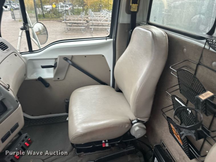 image for item MQ9503 2002 Sterling LT7501  sewer jetter truck