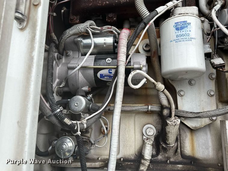 image for item MQ9503 2002 Sterling LT7501  sewer jetter truck