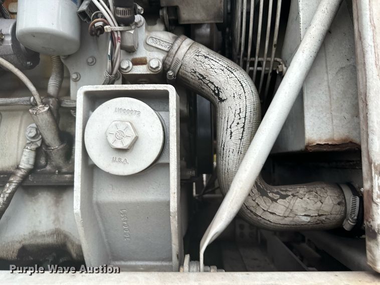 image for item MQ9503 2002 Sterling LT7501  sewer jetter truck