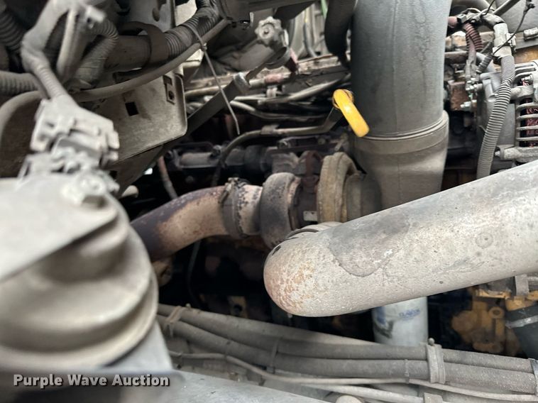 image for item MQ9503 2002 Sterling LT7501  sewer jetter truck