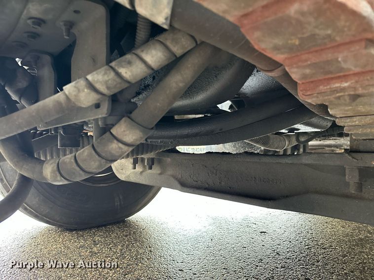 image for item MQ9503 2002 Sterling LT7501  sewer jetter truck