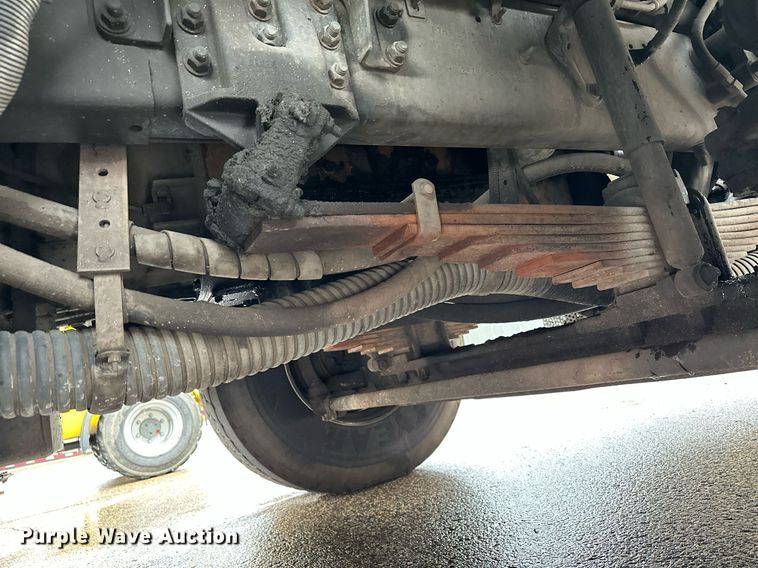 image for item MQ9503 2002 Sterling LT7501  sewer jetter truck