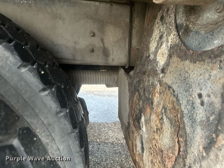 image for item MQ9503 2002 Sterling LT7501  sewer jetter truck