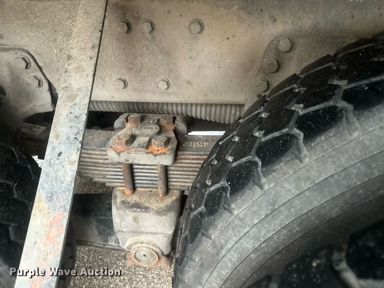 image for item MQ9503 2002 Sterling LT7501  sewer jetter truck