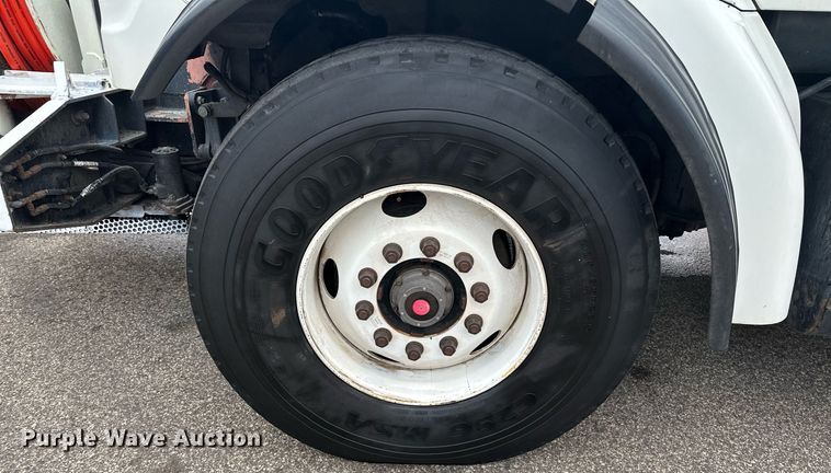 image for item MQ9503 2002 Sterling LT7501  sewer jetter truck