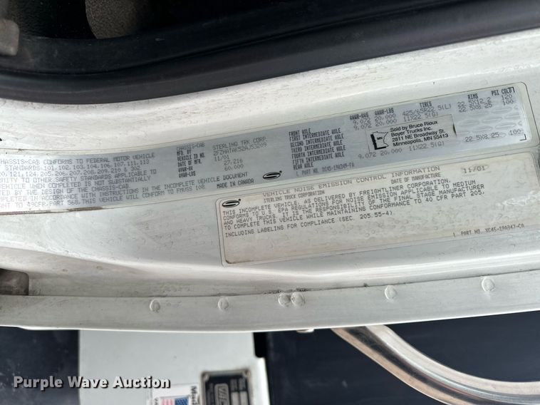 image for item MQ9503 2002 Sterling LT7501  sewer jetter truck