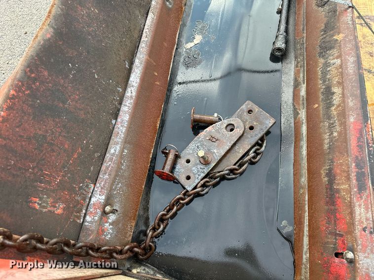 image for item MQ9506 HTC 1800  truck bed conveyor