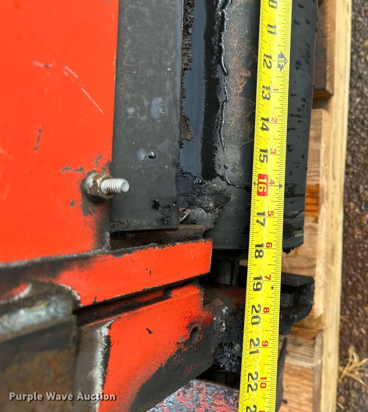 image for item MQ9506 HTC 1800  truck bed conveyor