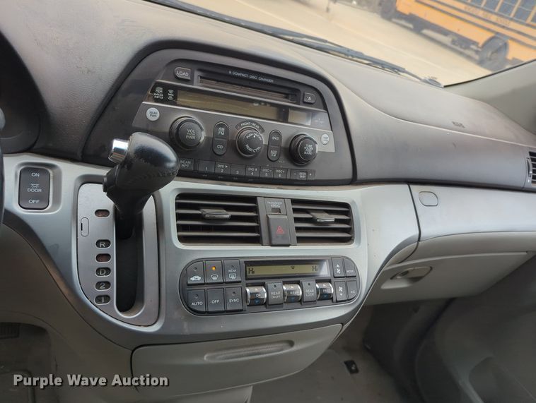 image for item MX9438 2008 Honda Odyssey  van