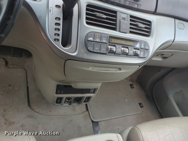 image for item MX9438 2008 Honda Odyssey  van