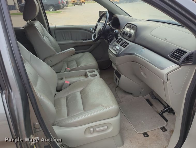 image for item MX9438 2008 Honda Odyssey  van