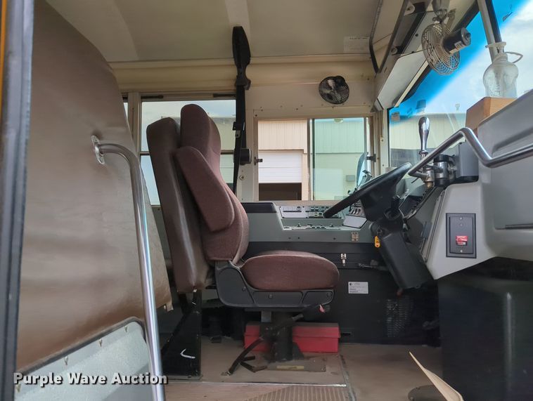 image for item MX9440 2008 Blue Bird Vision  school bus