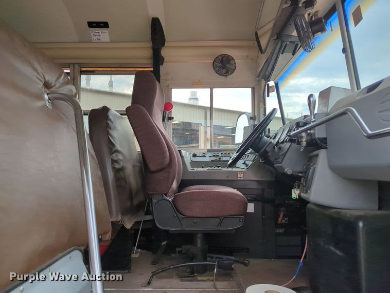 image for item MX9441 2007 Blue Bird Vision  school bus