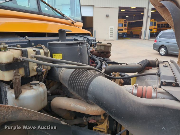 image for item MX9441 2007 Blue Bird Vision  school bus