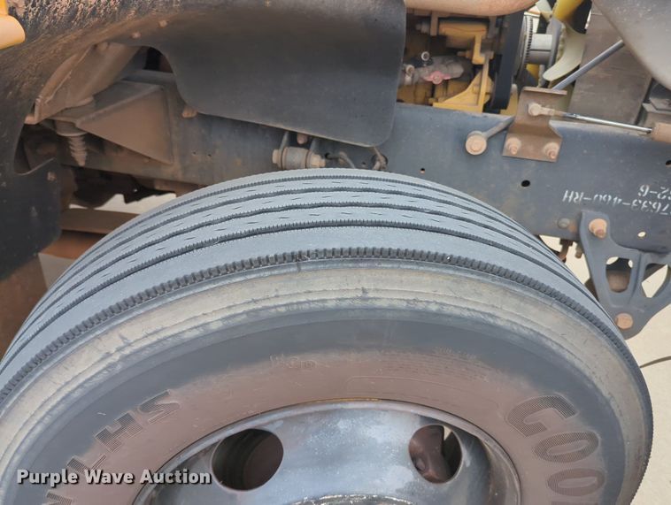 image for item MX9441 2007 Blue Bird Vision  school bus