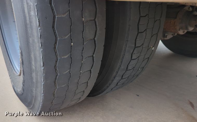 image for item MX9441 2007 Blue Bird Vision  school bus