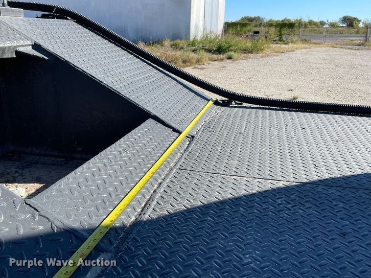 image for item NA9666 1978 Ledwell  drop deck trailer