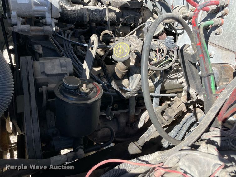 image for item NA9667 1994 Ford F600  water truck