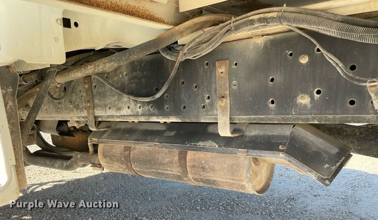 image for item NA9667 1994 Ford F600  water truck