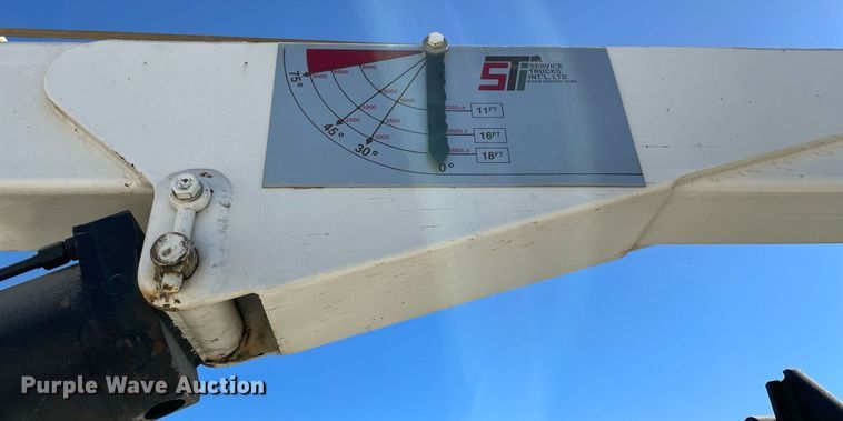 image for item NA9669 1987 Ford F8000  utility / service truck