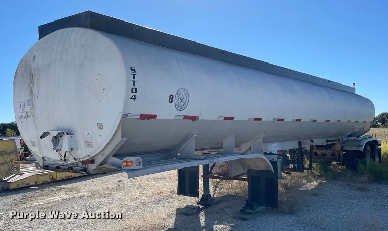 image for item NA9670 1977 Fruehauf TAG-F2-ESF  tank trailer