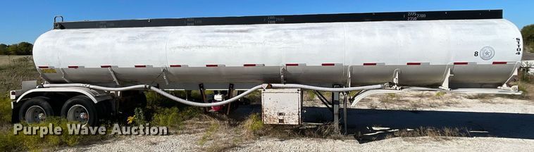 image for item NA9670 1977 Fruehauf TAG-F2-ESF  tank trailer