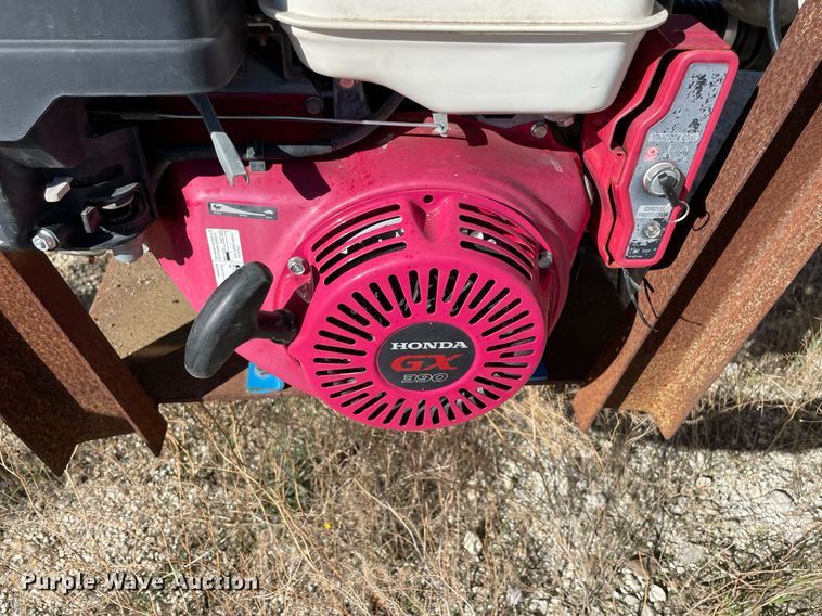 image for item NA9670 1977 Fruehauf TAG-F2-ESF  tank trailer