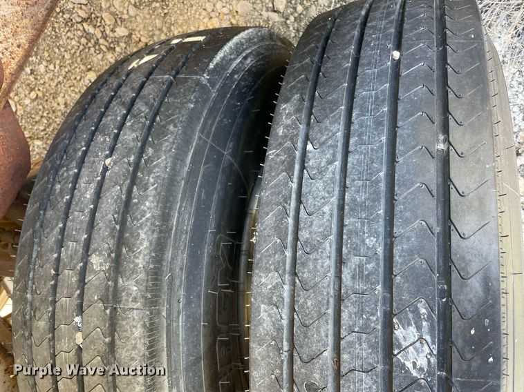 image for item NA9670 1977 Fruehauf TAG-F2-ESF  tank trailer