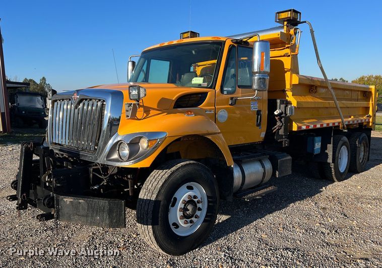 image for item NI9047 2010 International WorkStar 7400  dump truck