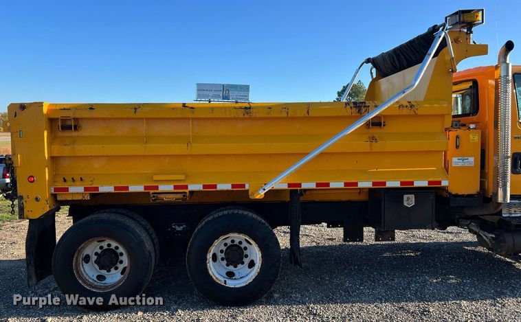 image for item NI9047 2010 International WorkStar 7400  dump truck