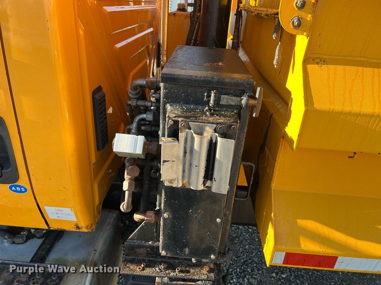 image for item NI9047 2010 International WorkStar 7400  dump truck