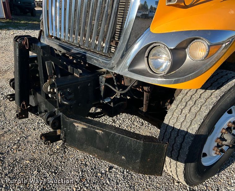 image for item NI9047 2010 International WorkStar 7400  dump truck