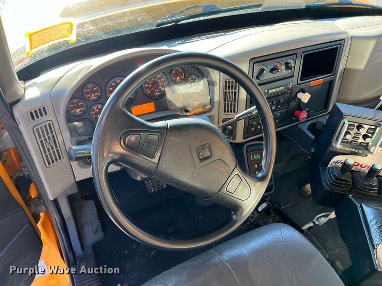 image for item NI9047 2010 International WorkStar 7400  dump truck