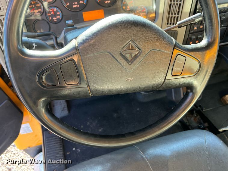 image for item NI9047 2010 International WorkStar 7400  dump truck