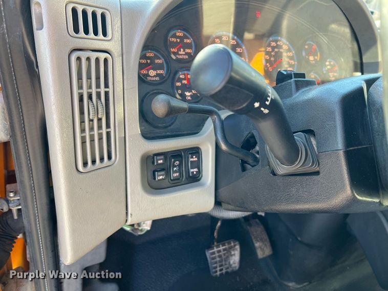 image for item NI9047 2010 International WorkStar 7400  dump truck