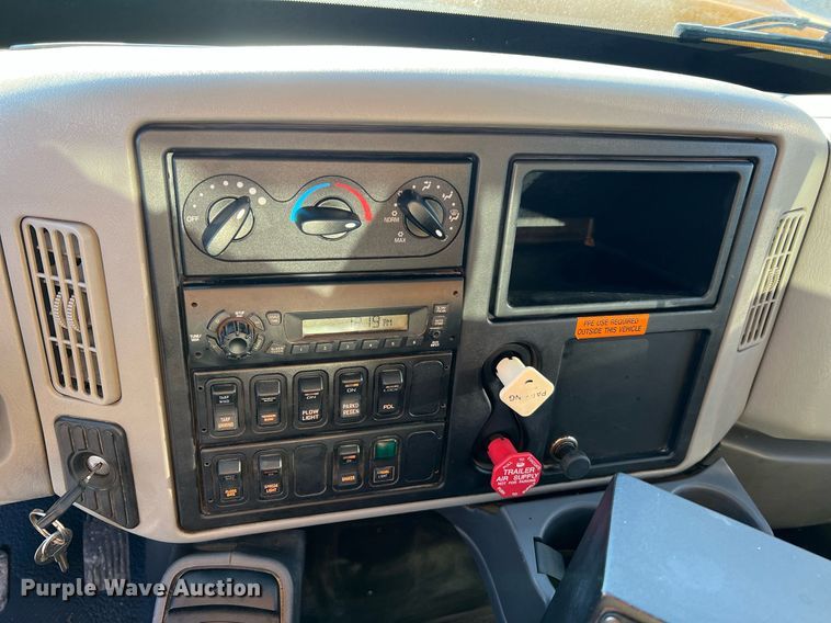 image for item NI9047 2010 International WorkStar 7400  dump truck