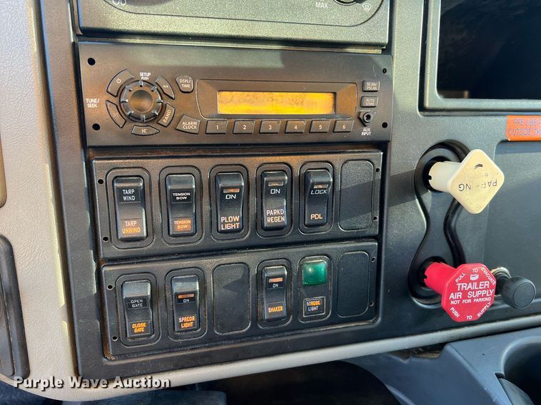 image for item NI9047 2010 International WorkStar 7400  dump truck