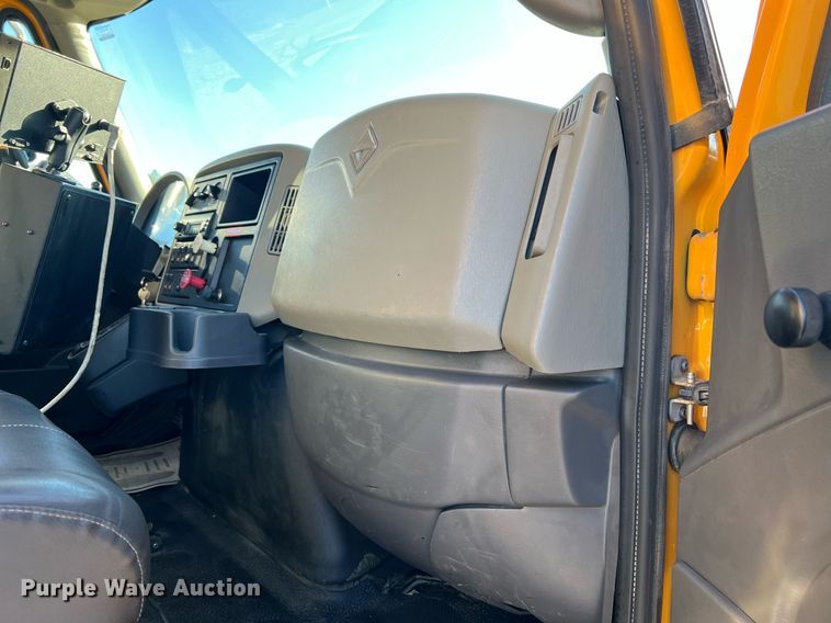 image for item NI9047 2010 International WorkStar 7400  dump truck