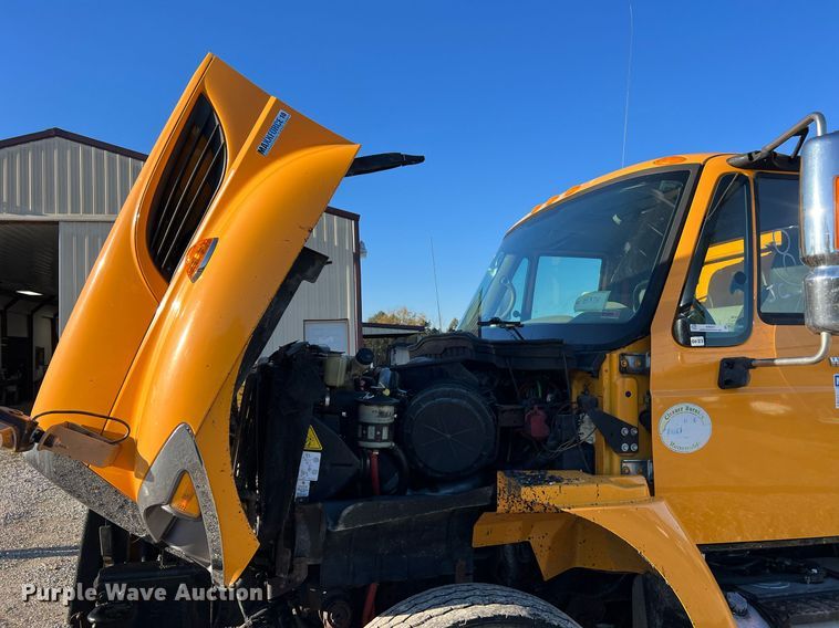 image for item NI9047 2010 International WorkStar 7400  dump truck