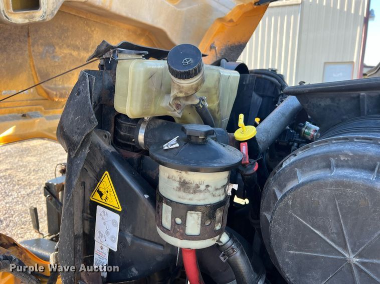 image for item NI9047 2010 International WorkStar 7400  dump truck