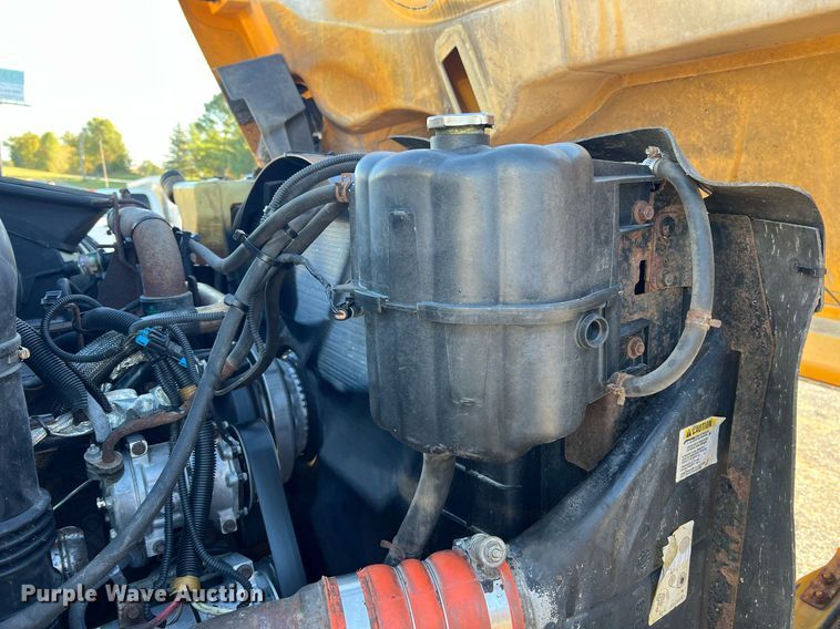 image for item NI9047 2010 International WorkStar 7400  dump truck