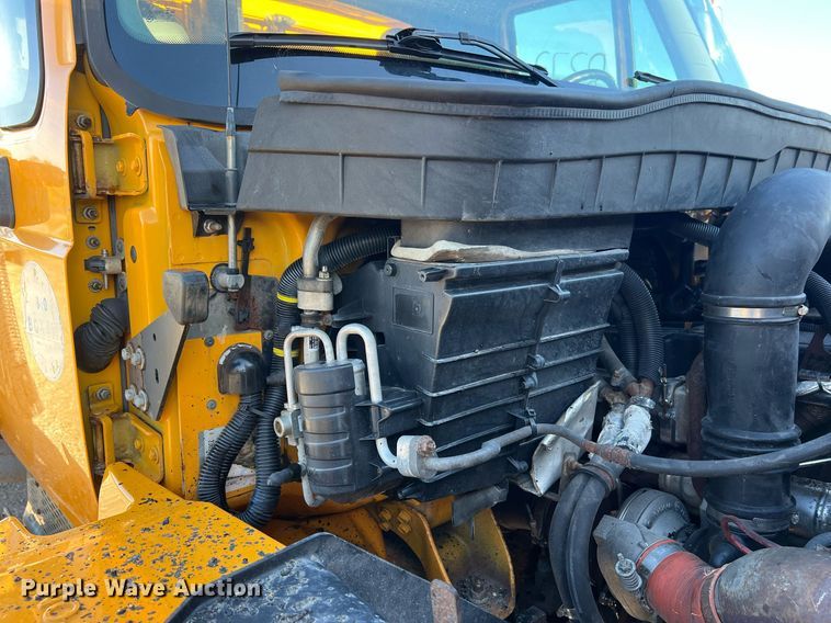 image for item NI9047 2010 International WorkStar 7400  dump truck