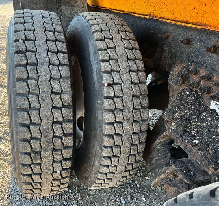 image for item NI9047 2010 International WorkStar 7400  dump truck