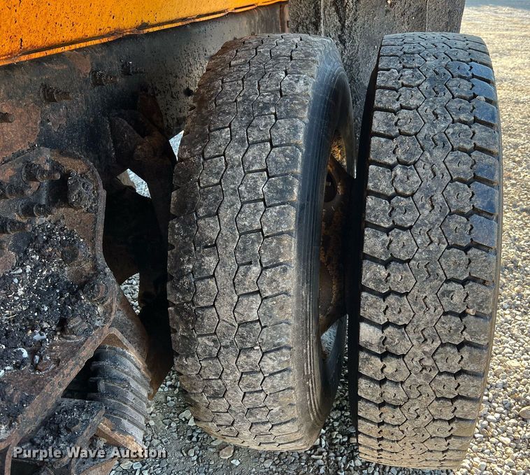 image for item NI9047 2010 International WorkStar 7400  dump truck